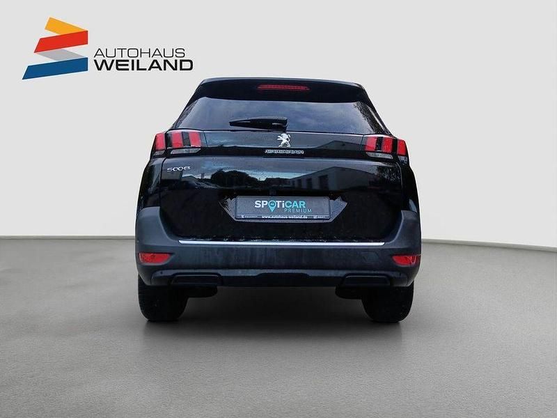Gebraucht Peugeot 5008 Allure 131 PS (96 kW) 2023 Schwarz SUV