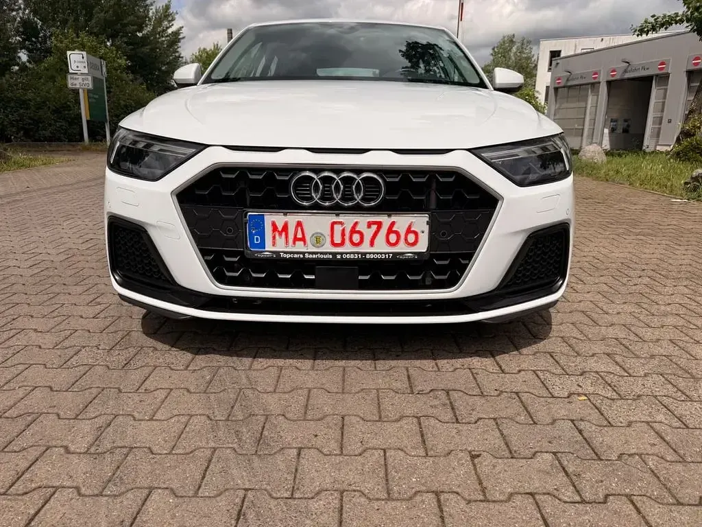 Gebraucht Audi A1 Sportback Advanced 116 PS (85 kW) 2018 Weiß Kleinwagen