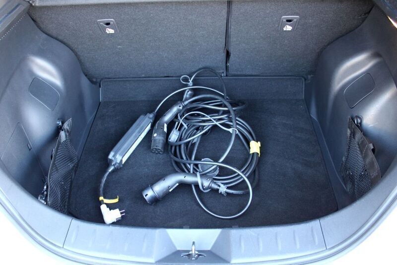 Gebraucht Nissan Leaf 110 kW (150 PS) 2022 Weiß Kleinwagen