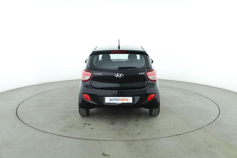 Gebraucht Hyundai i10 Trend 67 PS (49 kW) 2016 Schwarz Kleinwagen