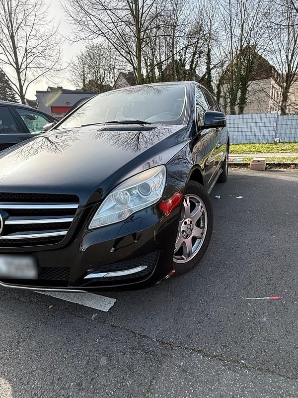 Gebraucht Mercedes R350 265 PS (194 kW) 2011 Schwarz Van / Kleinbus