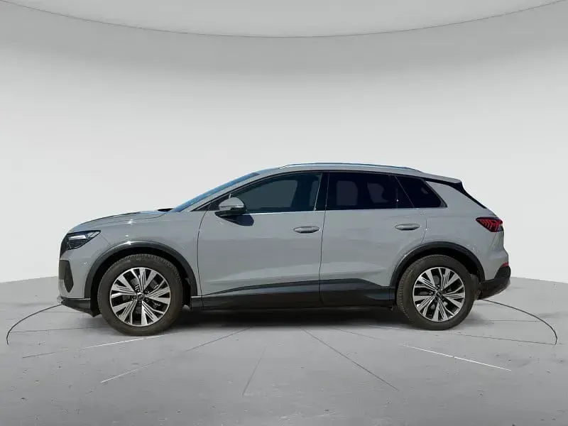 Gebraucht Audi Q4 e-tron Advanced 125 kW (170 PS) 2023 Kieselgrau SUV