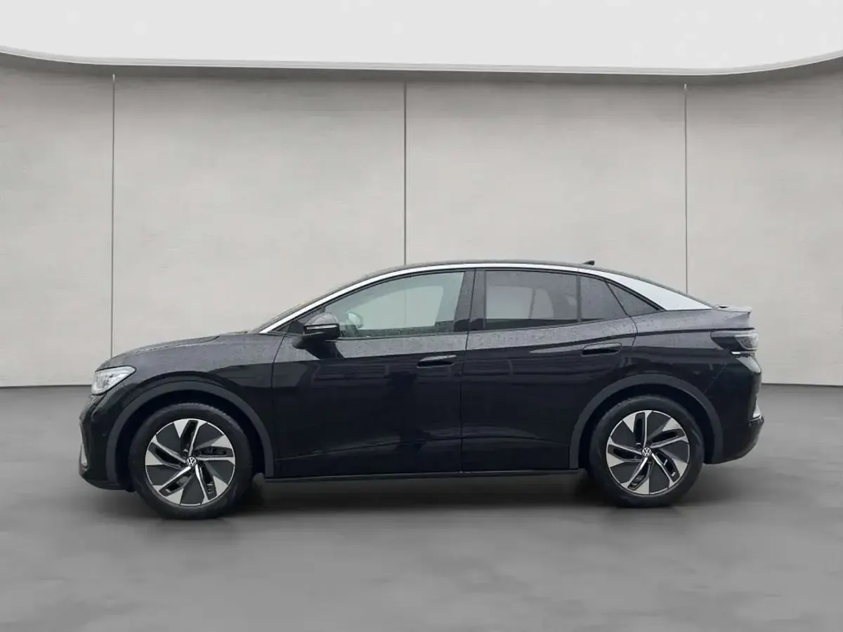 Second-hand VW ID.5 Pure 125 kW (170 CP) 2025 Negru SUV