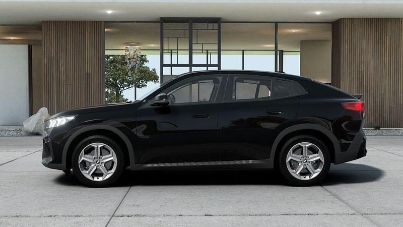 Neu BMW X2 150 PS (110 kW) 2026 Schwarz uni SUV