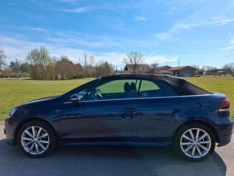 Gebraucht VW Golf 125 PS (91 kW) 2017 Blau Cabrio