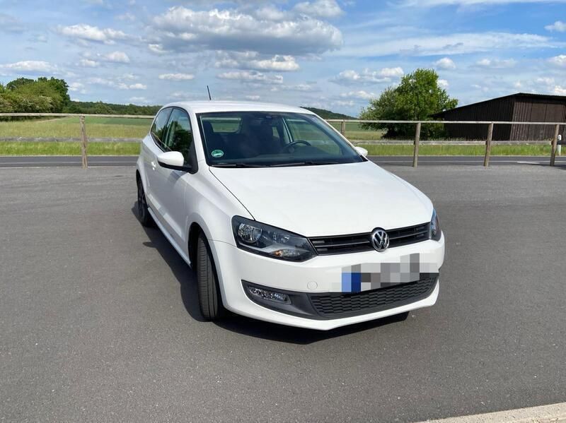 Weiß Gebraucht 2011 VW Polo Edition Kleinwagen | 2.500 € (Superpreis) - Bild 1/4