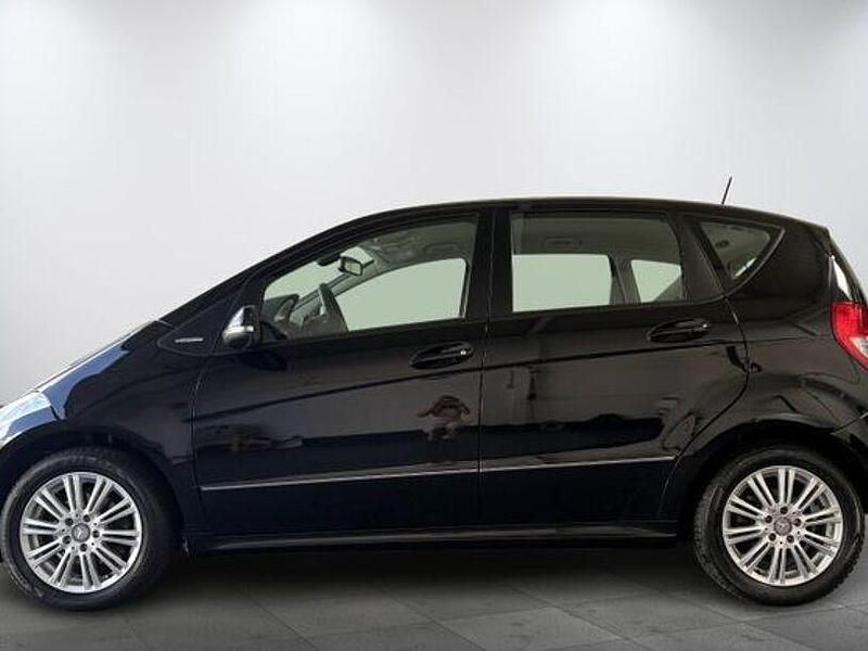 Gebraucht Mercedes A180 Elegance 116 PS (85 kW) 2009 Schwarz Limousine