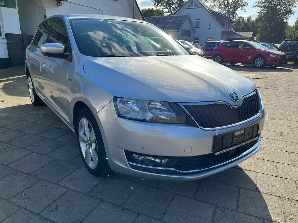 Gebraucht Skoda Rapid Clever 110 PS (80 kW) 2018 Silber Kleinwagen