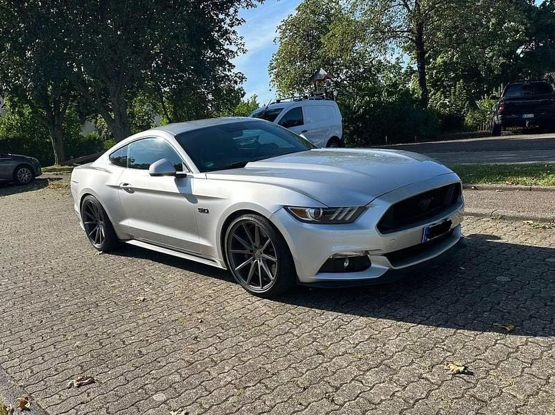 Gebraucht Ford Mustang GT 480 PS (353 kW) 2016 Silber Coupé