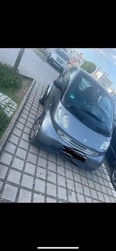Grau Gebraucht 2005 Smart ForTwo Coupé Kleinwagen | 1.200 € (Fairer Preis) - Bild 1/3