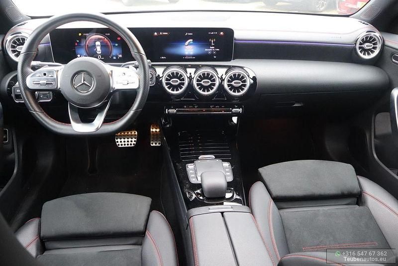 Gebraucht Mercedes CLA250 Premium Plus 224 PS (164 kW) 2020 Grau Limousine