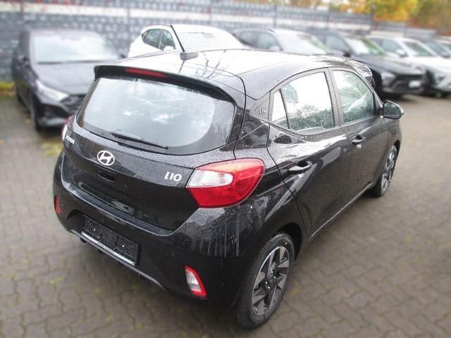 Neu Hyundai i10 Trend 63 PS (46 kW) 2025 Schwarz Kleinwagen