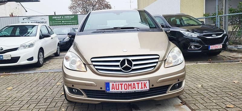 Gold Gebraucht 2007 Mercedes B200 Van / Kleinbus | 3.490 € (Guter Preis) - Bild 1/4