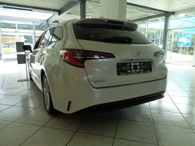 Gebraucht Suzuki Swace Comfort+ 140 PS (102 kW) 2024 Weiß Kombi
