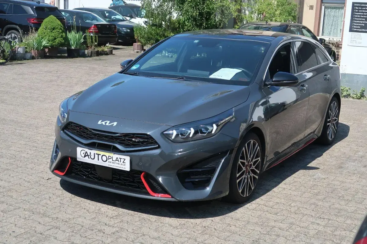 Gebraucht Kia ProCeed GT 204 PS (150 kW) 2022 Grau Kombi