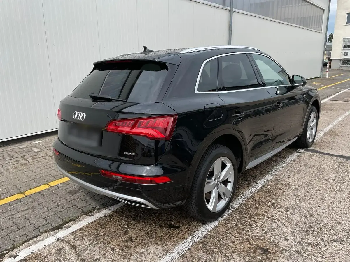 Gebraucht Audi Q5 Comfort 190 PS (139 kW) 2017 Schwarz SUV