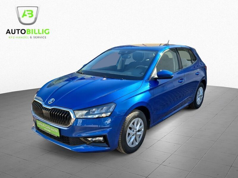 Blau Gebraucht 2023 Skoda Fabia Limousine | 16.290 € (Guter Preis) - Bild 1/4