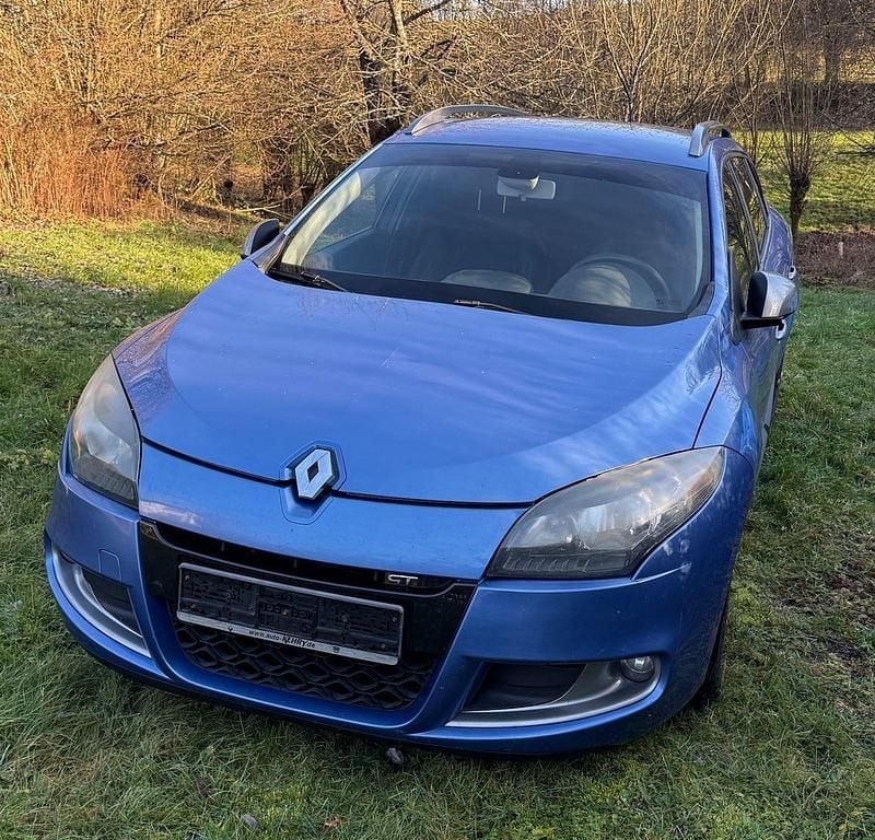 Gebraucht Renault Mégane GrandTour GT-Line 110 PS (80 kW) 2011 Blau Kombi