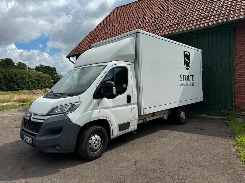 Weiß Gebraucht 2016 Citroën Jumper Van / Kleinbus | 9.999 € (Superpreis) - Bild 1/4