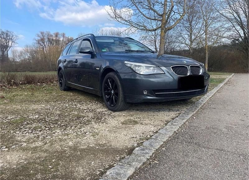 Grau Gebraucht 2007 BMW 530 Kombi | 2.550 € (Superpreis) - Bild 1/1