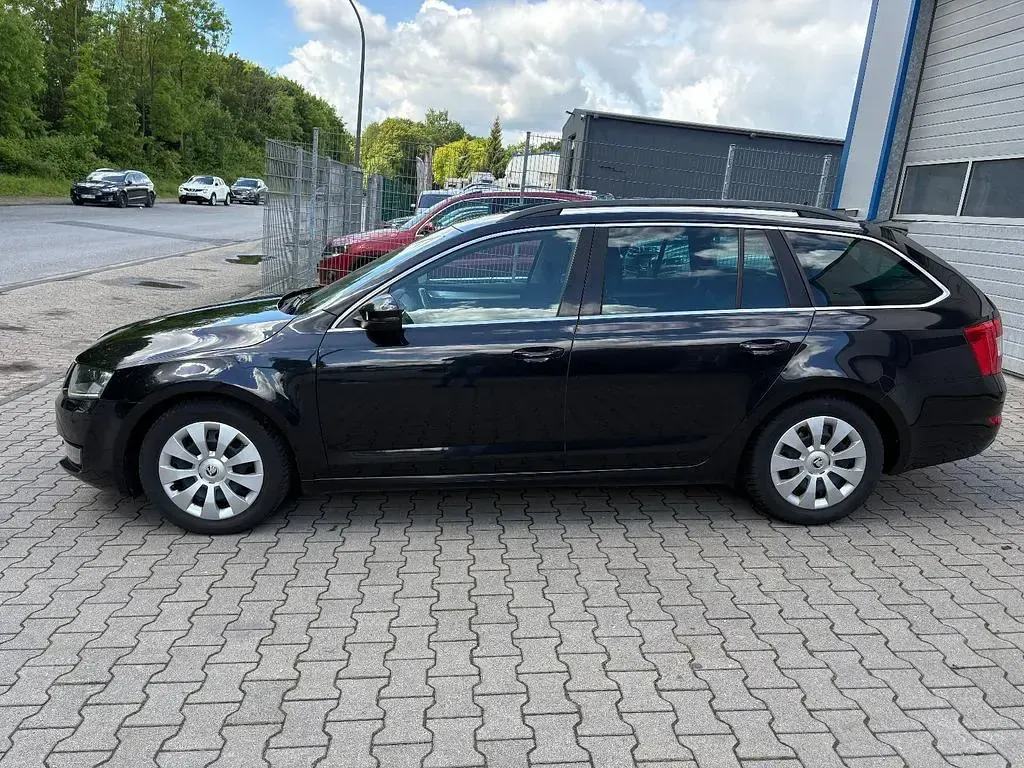 Gebraucht Skoda Octavia Elegance 150 PS (110 kW) 2014 Schwarz Kombi