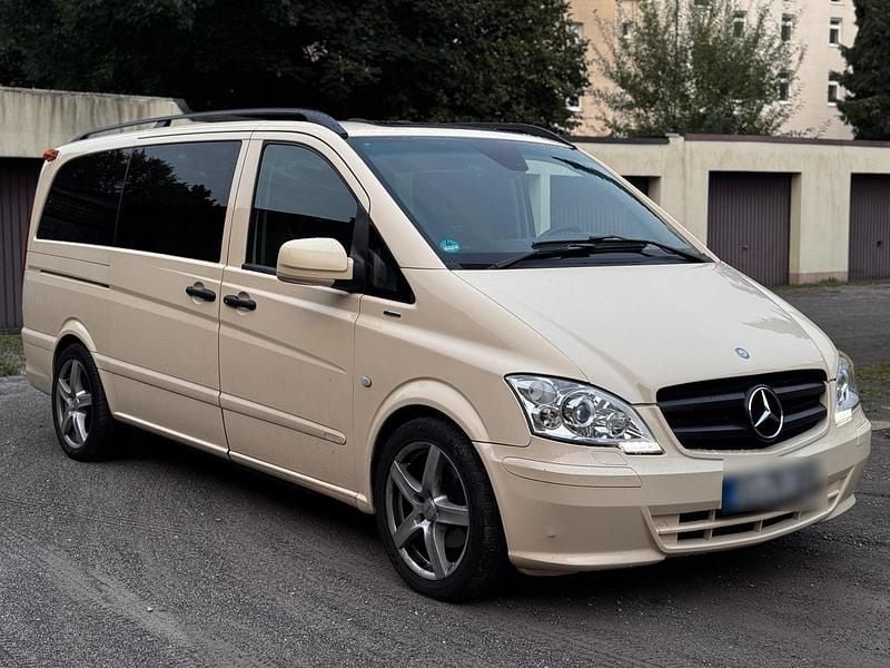 Beige Gebraucht 2013 Mercedes Vito Van / Kleinbus | 7.500 € (Fairer Preis) - Bild 1/4