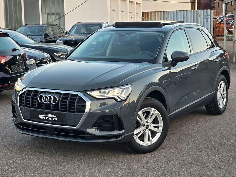 Grau Gebraucht 2021 Audi Q3 Sport SUV | 26.990 € (Fairer Preis) - Bild 1/4