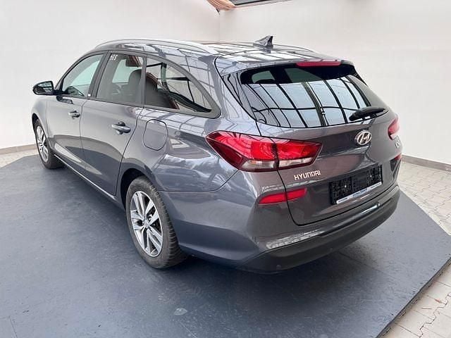 Gebraucht Hyundai i30 YES! 120 PS (88 kW) 2019 Grau Kombi