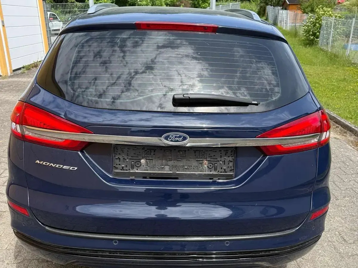 Gebraucht Ford Mondeo Titanium 150 PS (110 kW) 2019 Blazerblau Kombi