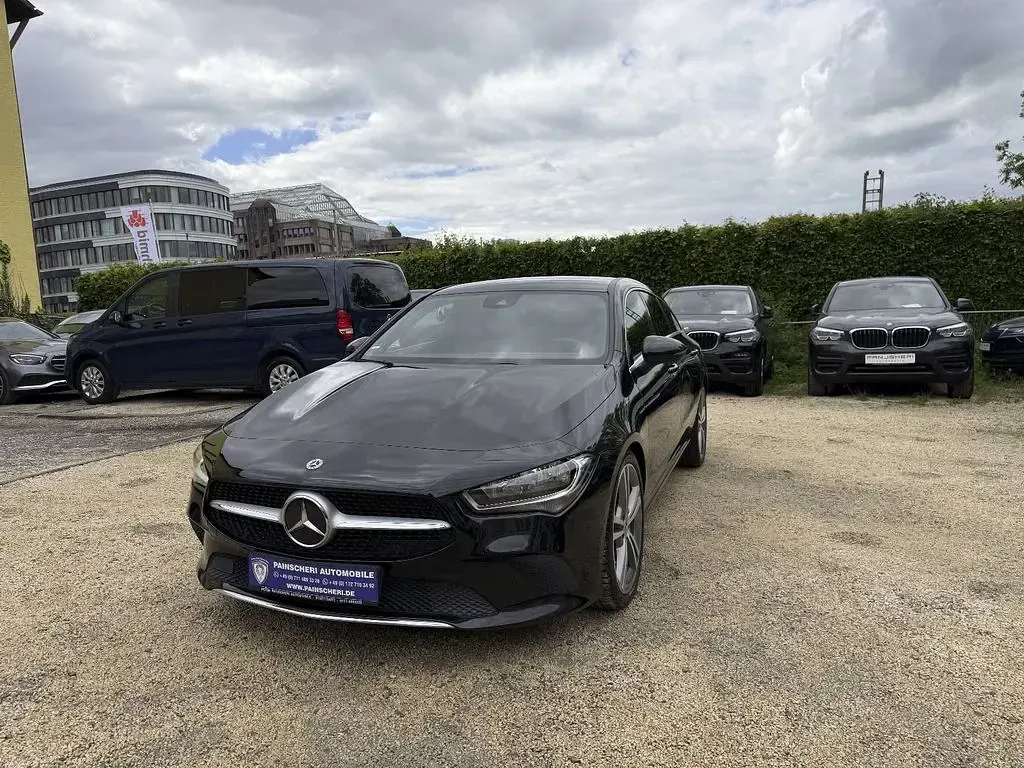 Gebraucht Mercedes CLA220 Progressive 190 PS (139 kW) 2021 Kosmosschwarz Limousine