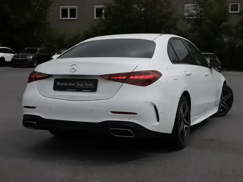Gebraucht Mercedes C180 AMG 170 PS (125 kW) 2025 Weiss polarweiß uni Limousine