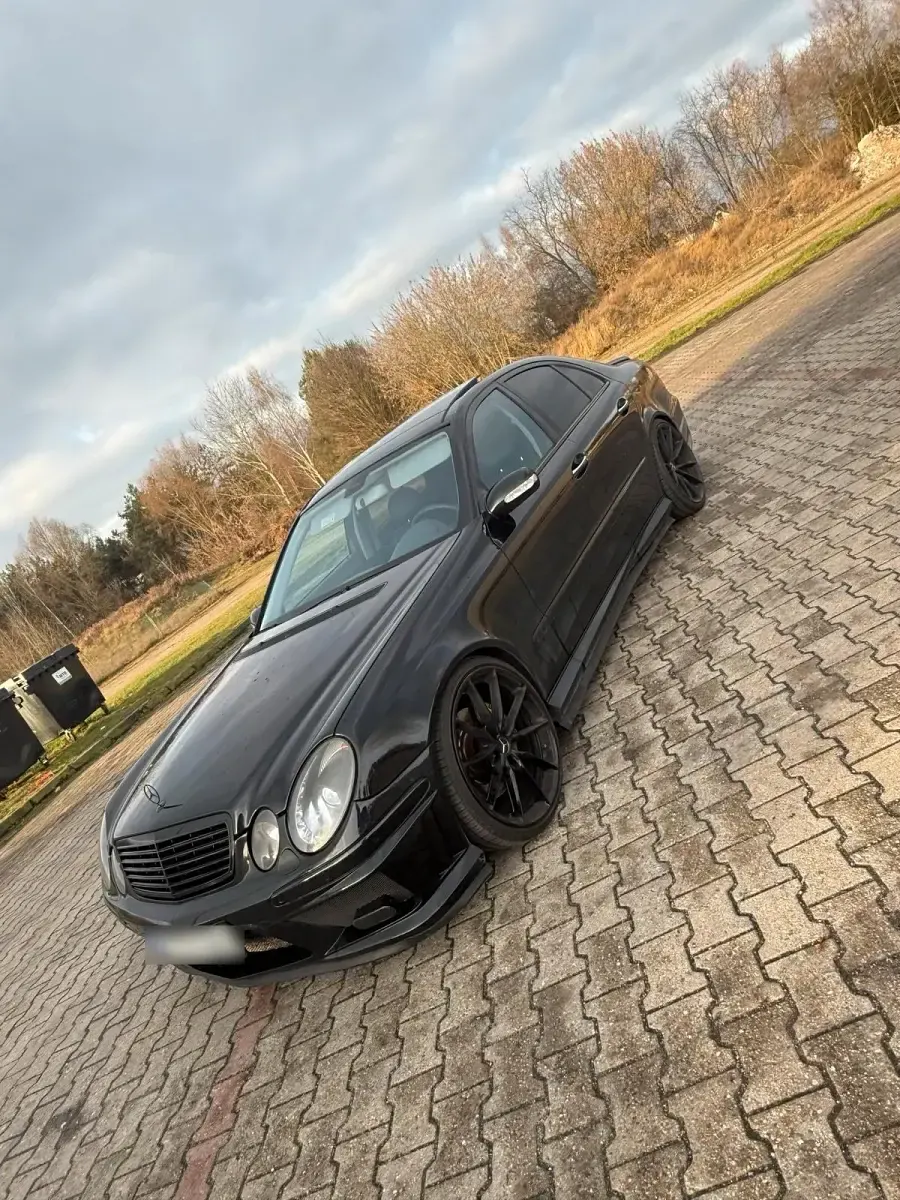 Gebraucht Mercedes E500 308 PS (226 kW) 2004 Schwarz Limousine