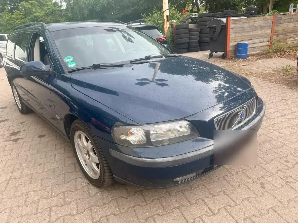Gebraucht Volvo V70 140 PS (102 kW) 2003 Blau Kombi