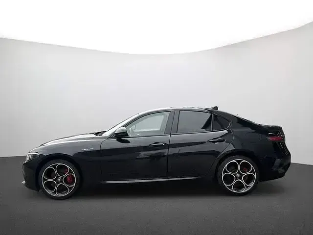 Gebraucht Alfa Romeo Giulia Veloce 280 PS (205 kW) 2024 Schwarz Limousine
