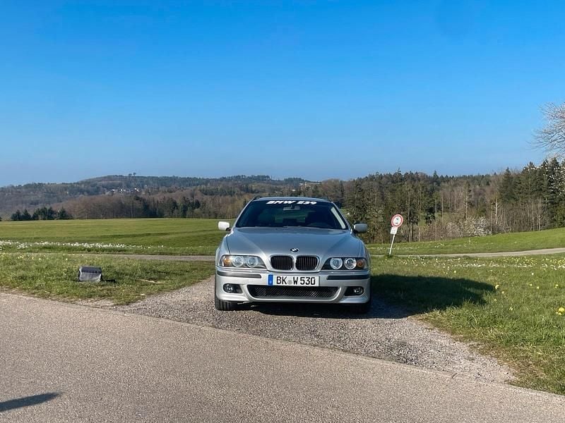 Gebraucht BMW 530 231 PS (169 kW) 2000 Silber Kombi