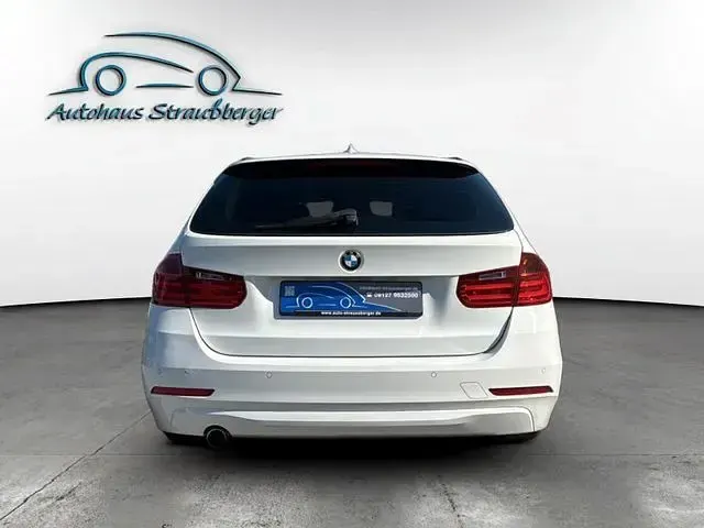Gebraucht BMW 318 Sport Line 143 PS (105 kW) 2012 Weißkeine angabe Kombi