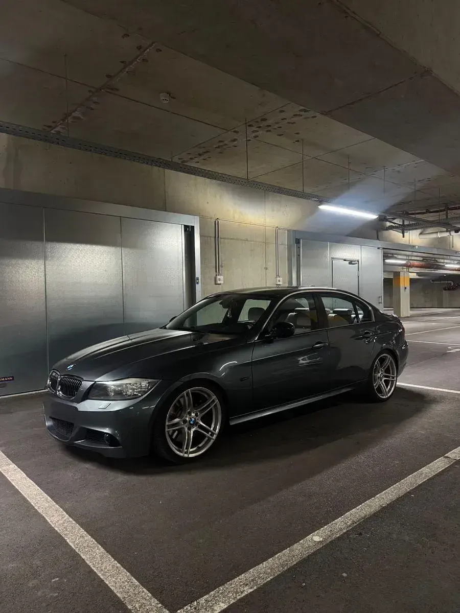 Brugt BMW 330 M Performance 320 HK (235 kW) 2009 Andere farben Sedan