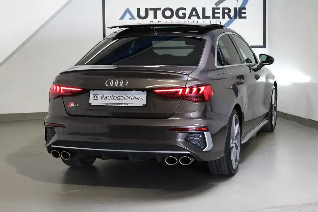 Gebraucht Audi S3 Sport 310 PS (228 kW) 2022 Braun Limousine
