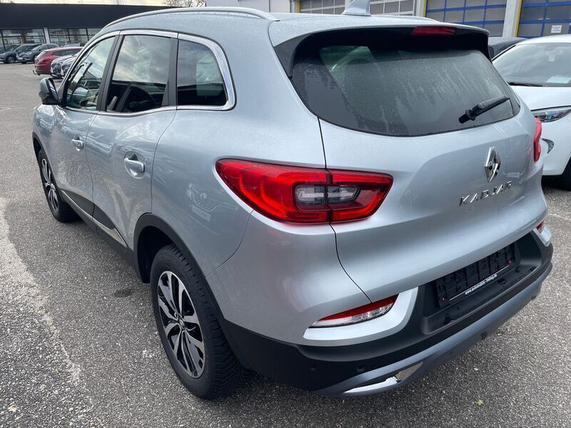 Gebraucht Renault Kadjar Techno 158 PS (116 kW) 2022 Grau SUV