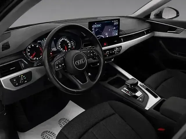 Gebraucht Audi A4 Sport 150 PS (110 kW) 2022 Mythosschwarz metallic Kombi