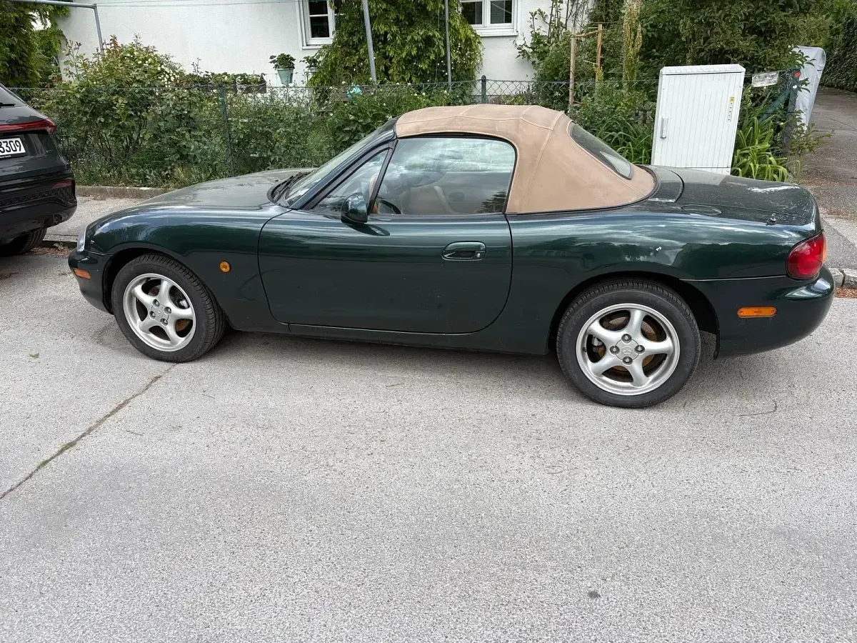 Używany Mazda MX5 110 KM (80 kW) 1999 Zielony Kabriolet