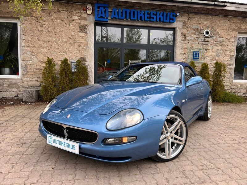 Blau Gebraucht 2003 Maserati Spyder Cabrio | 18.990 € (Superpreis) - Bild 1/4
