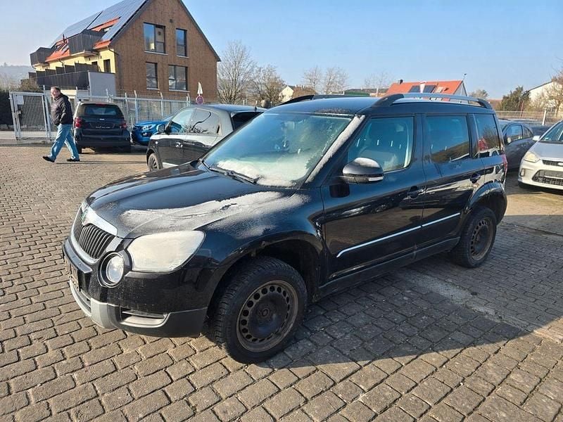 Schwarz Gebraucht 2012 Skoda Yeti SUV | 3.100 € (Guter Preis) - Bild 1/4