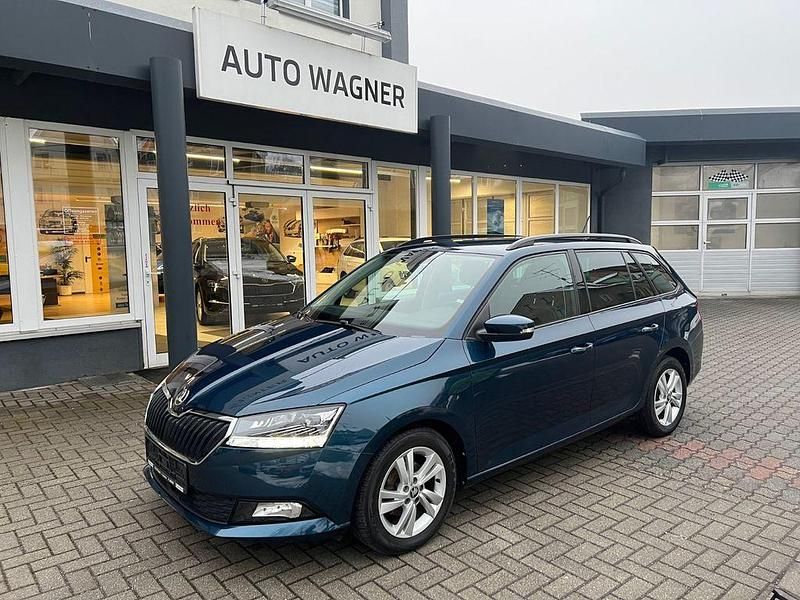 Gebraucht Skoda Fabia Style 95 PS (69 kW) 2021 Blau Kombi