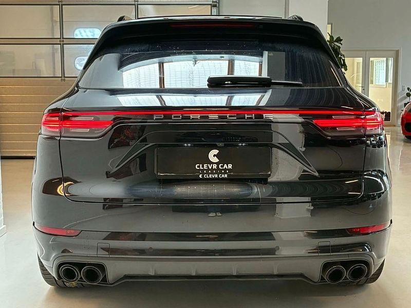 Gebraucht Porsche Cayenne 441 PS (324 kW) 2018 Schwarz SUV