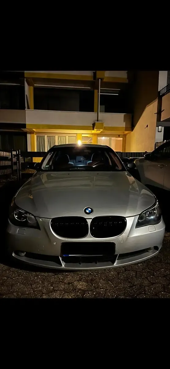 Gebraucht BMW 520 170 PS (125 kW) 2004 Silber Limousine