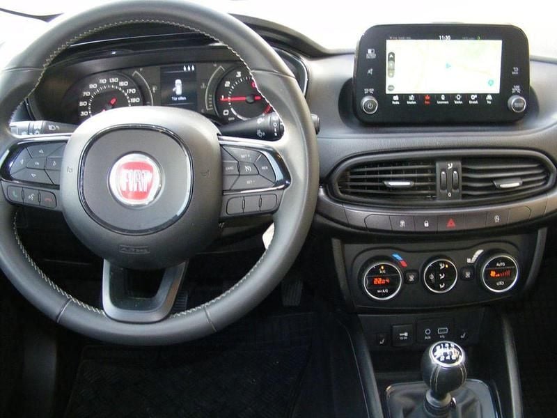 Gebraucht Fiat Tipo S 120 PS (88 kW) 2018 Grigio street/metropoli Kombi