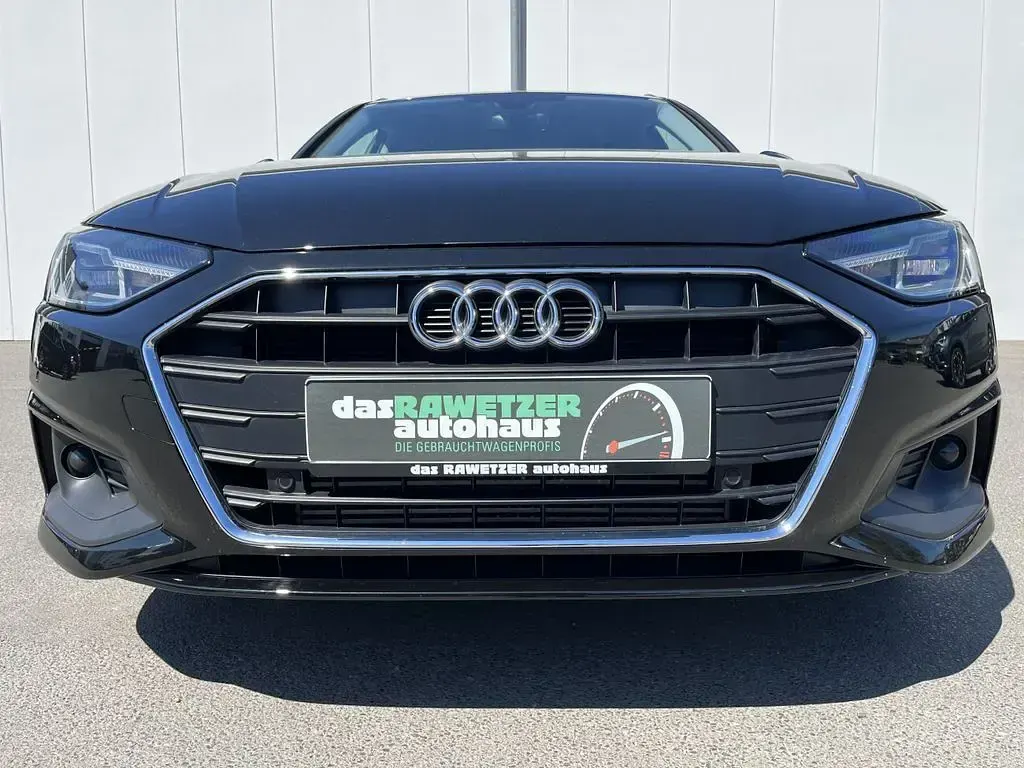 Gebraucht Audi A4 150 PS (110 kW) 2022 Schwarz Kombi