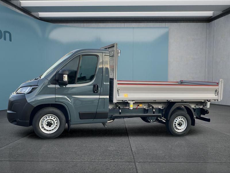 Neu Opel Movano 140 PS (102 kW) 2025 Grau Van