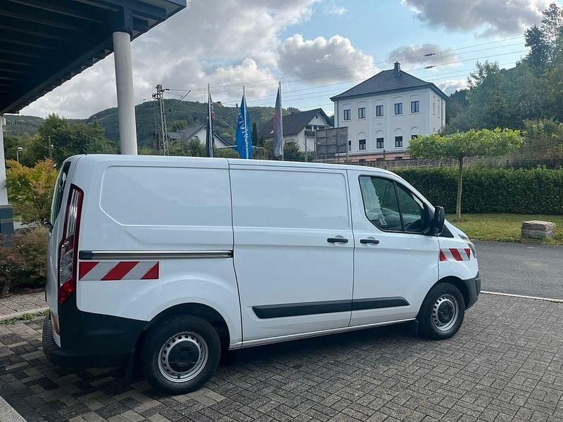 Second-hand Ford Transit Custom 101 CP (74 kW) 2014 Alb Monovolum